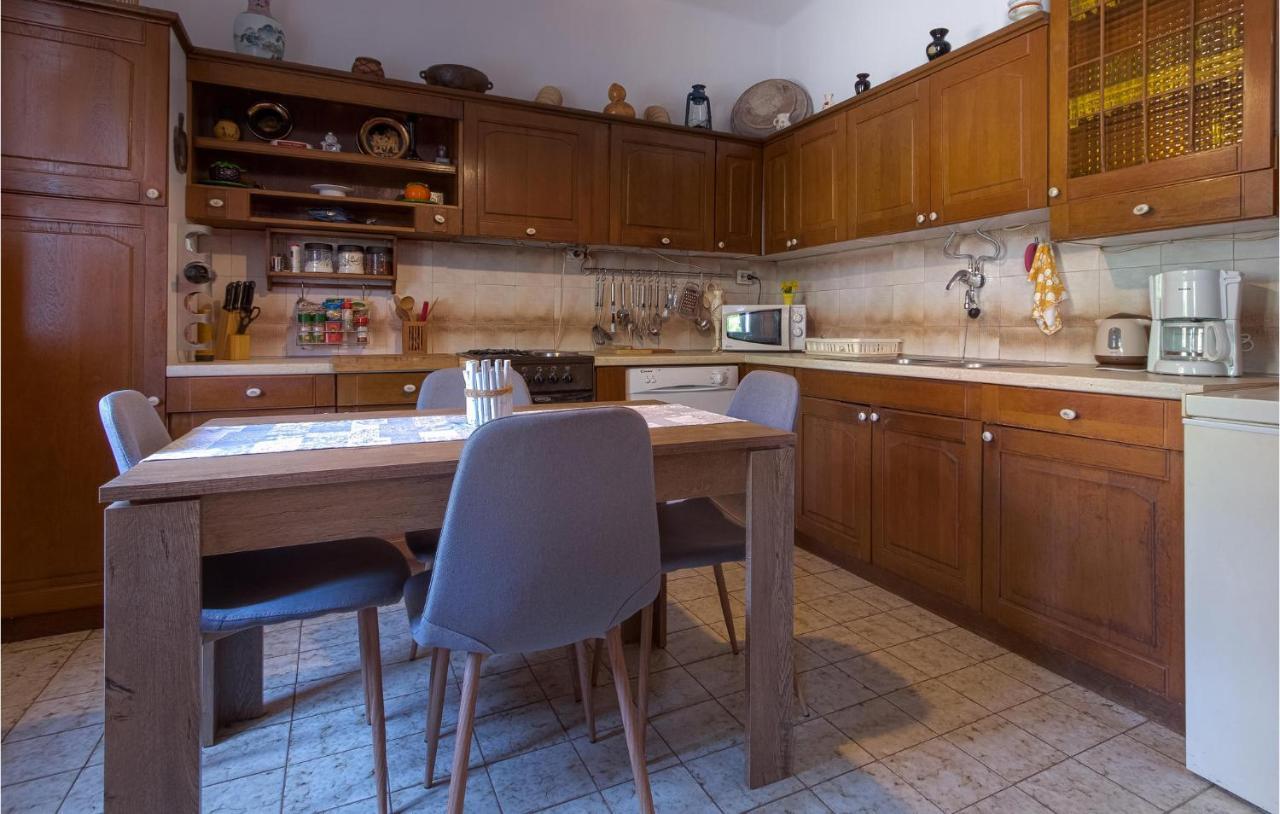 Awesome Home In Zaglav With Wifi Buitenkant foto